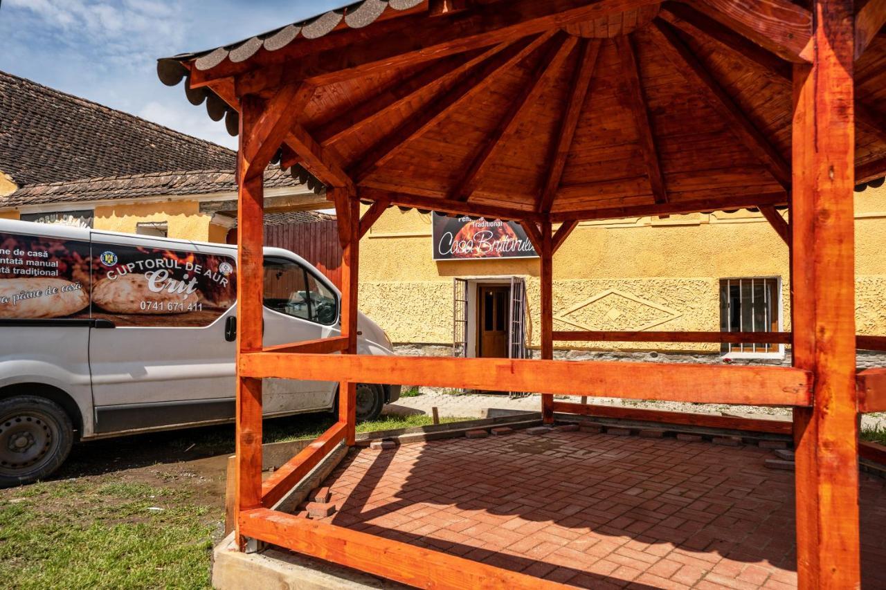 Casa Brutarului Crit Hotel Exterior foto