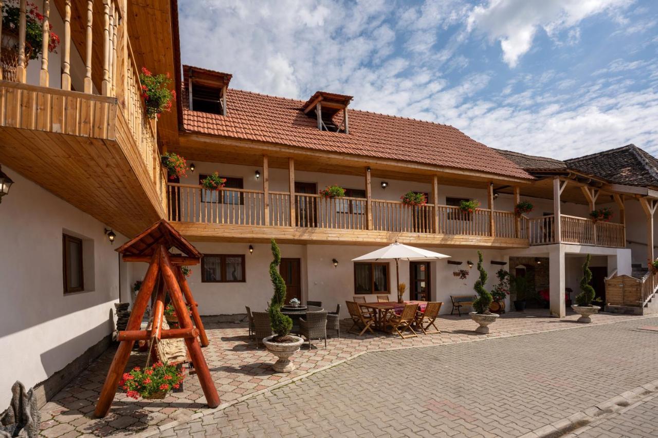 Casa Brutarului Crit Hotel Exterior foto